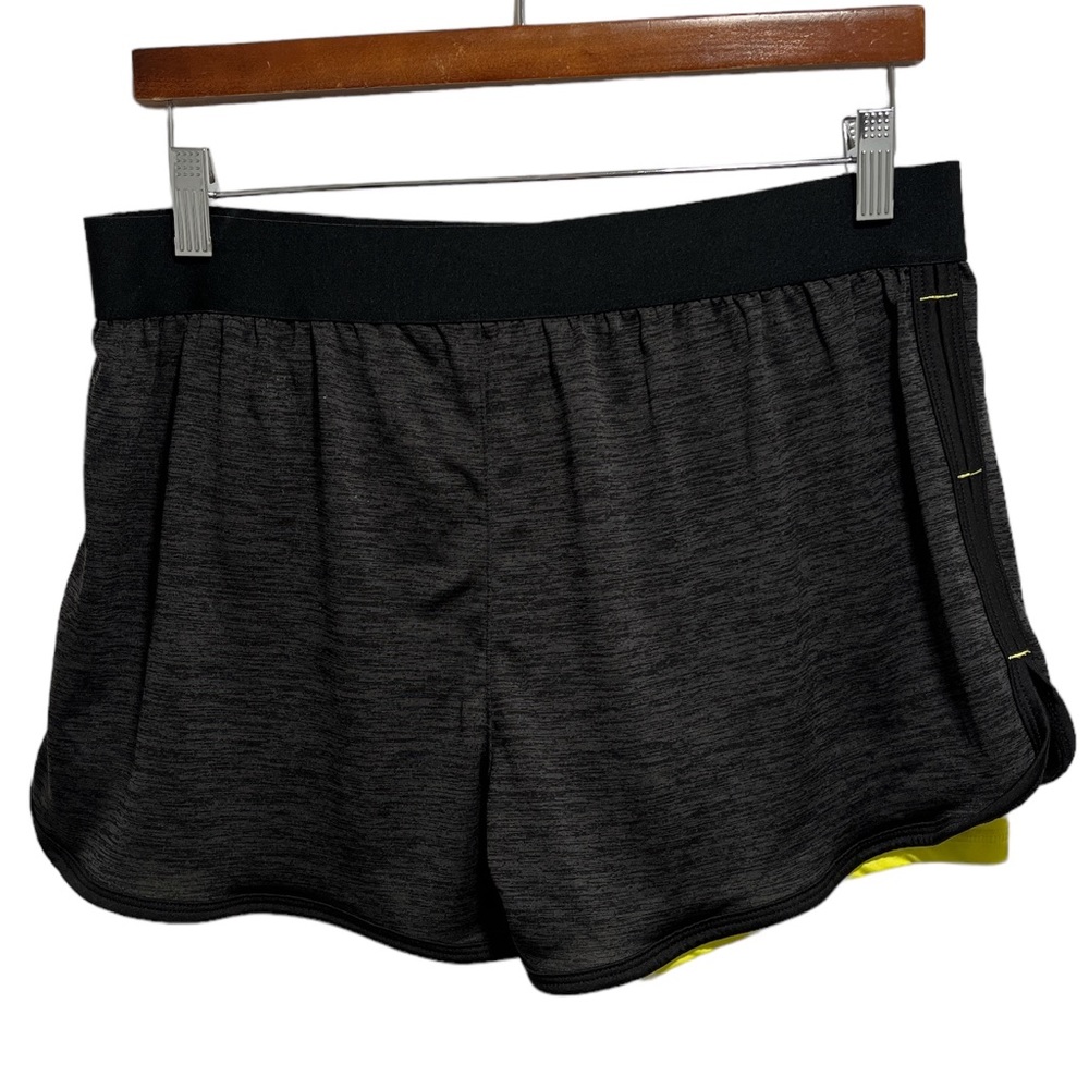 AL1VE Shorts